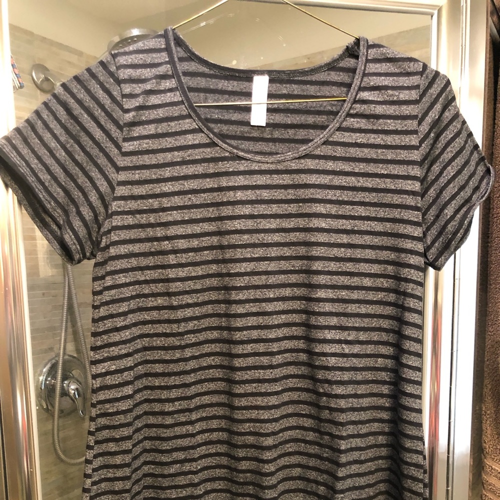 Lularoe Classic T size M
